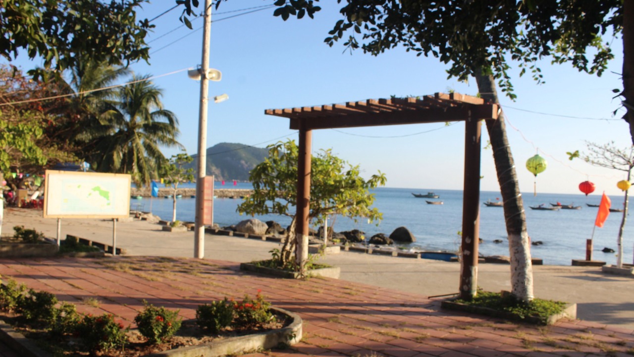 Photo of Others in Cham Island