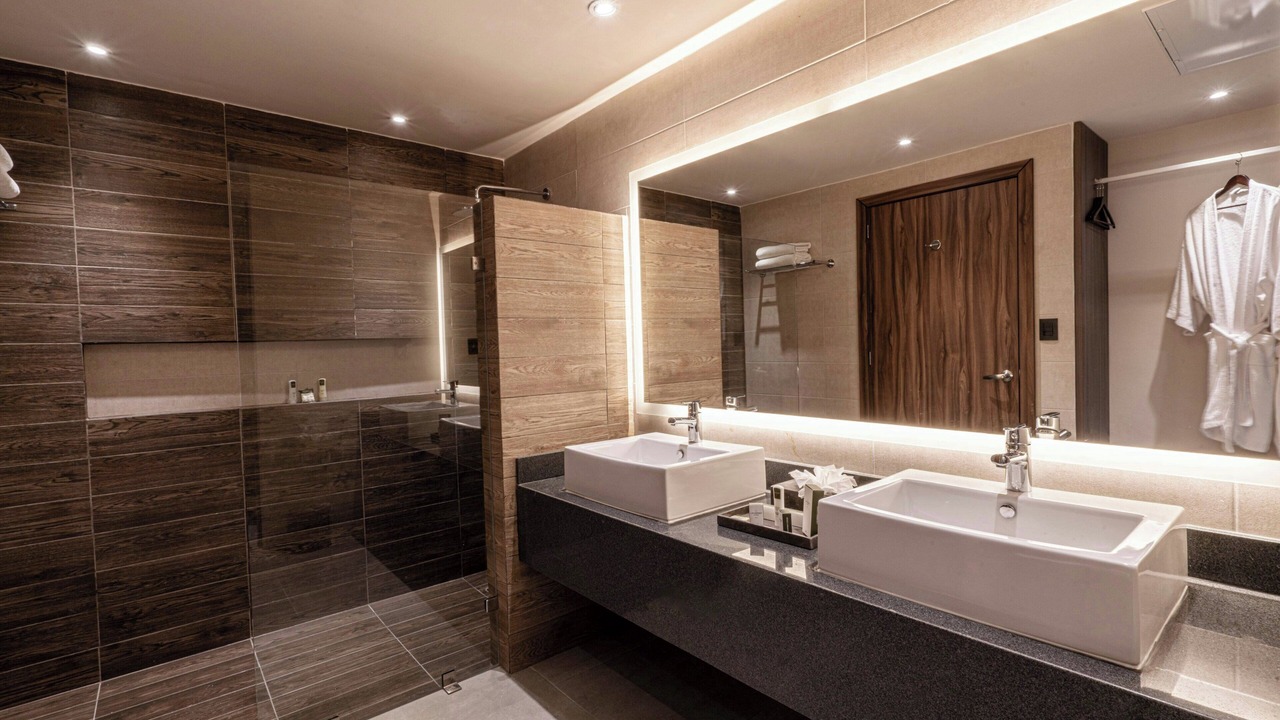 Photo of Bathroom in Anton Lizardo