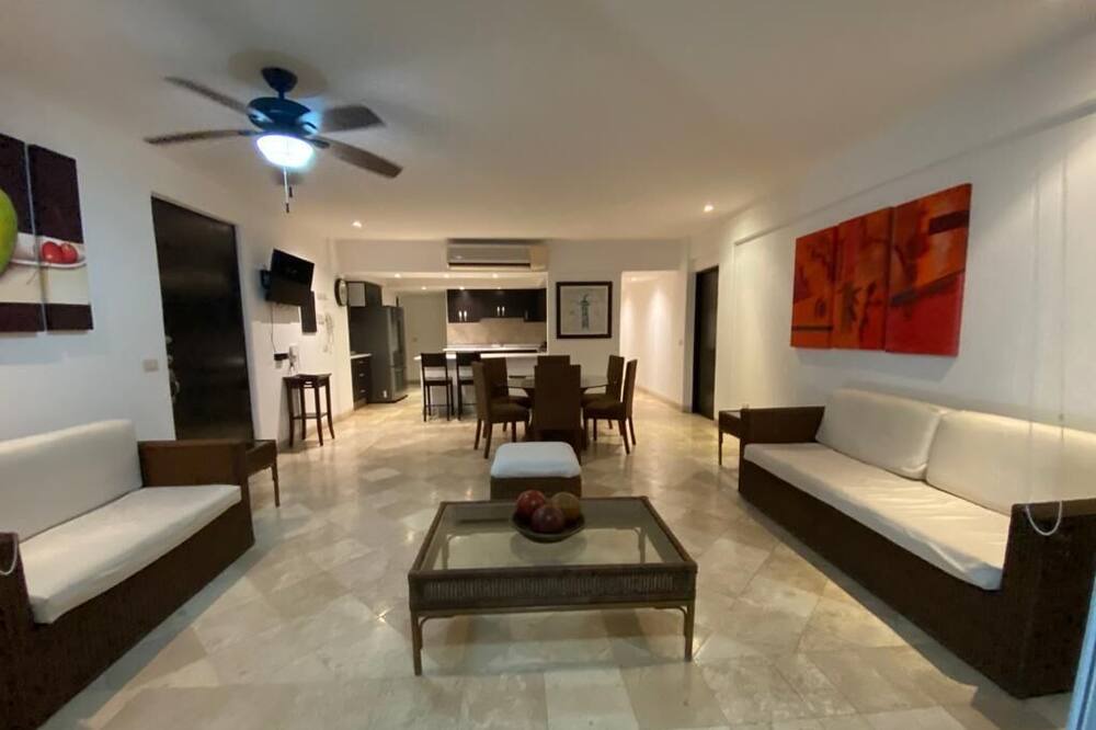 Photo of Livingroom in Club Deportivo