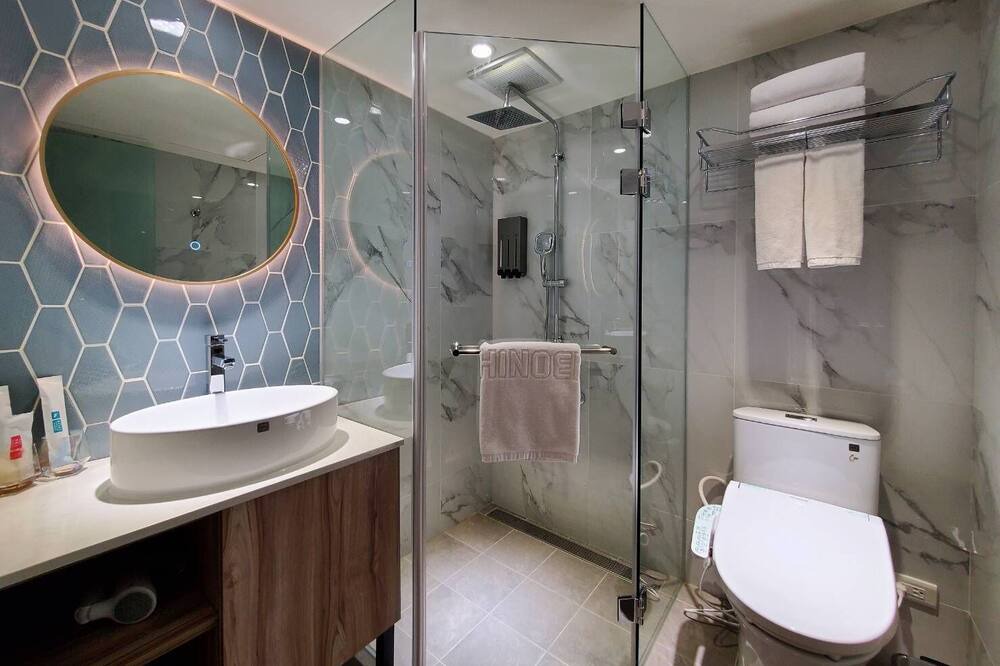 Photo of Bathroom in Zhongzheng
