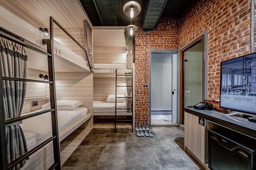 Photo of Bedroom in East District