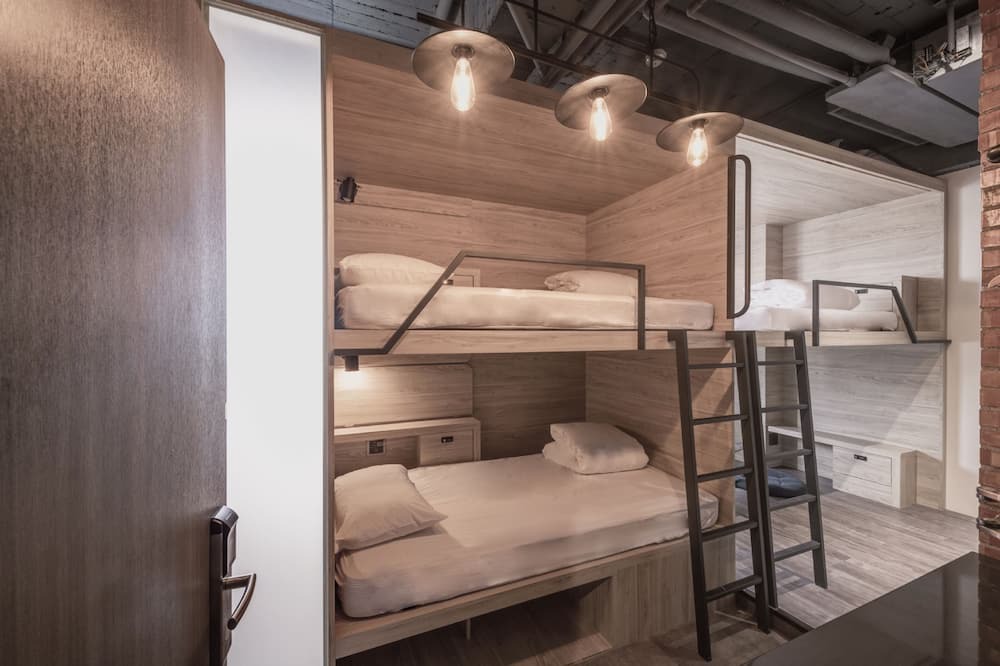 Photo of Bedroom in East District