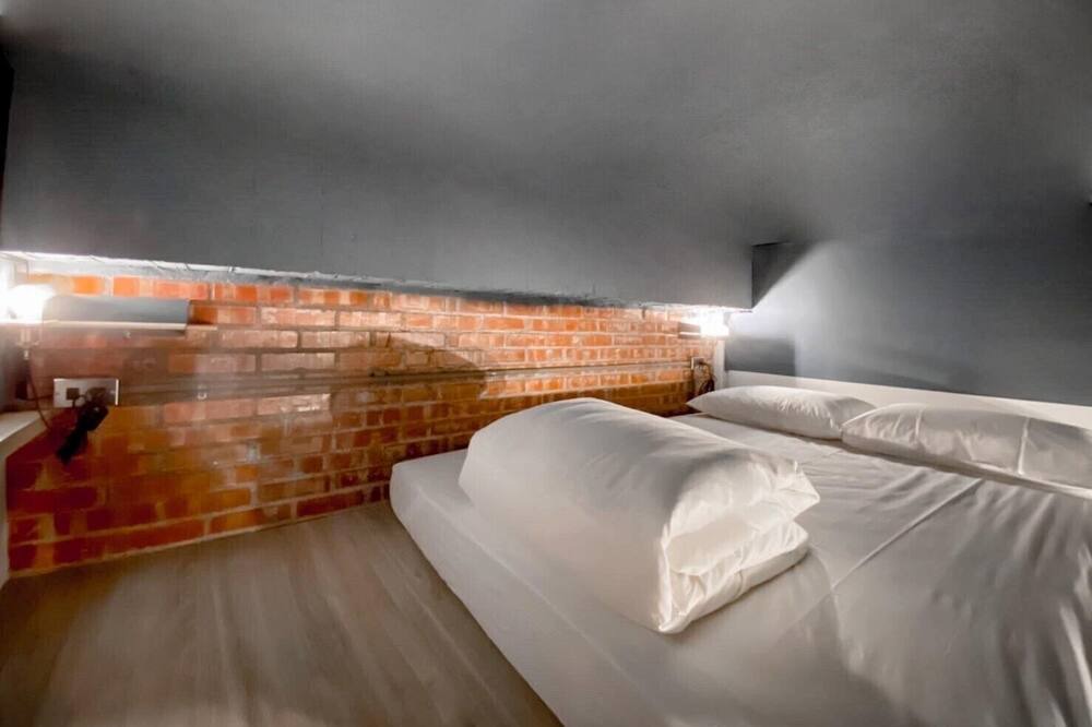Photo of Bedroom in East District