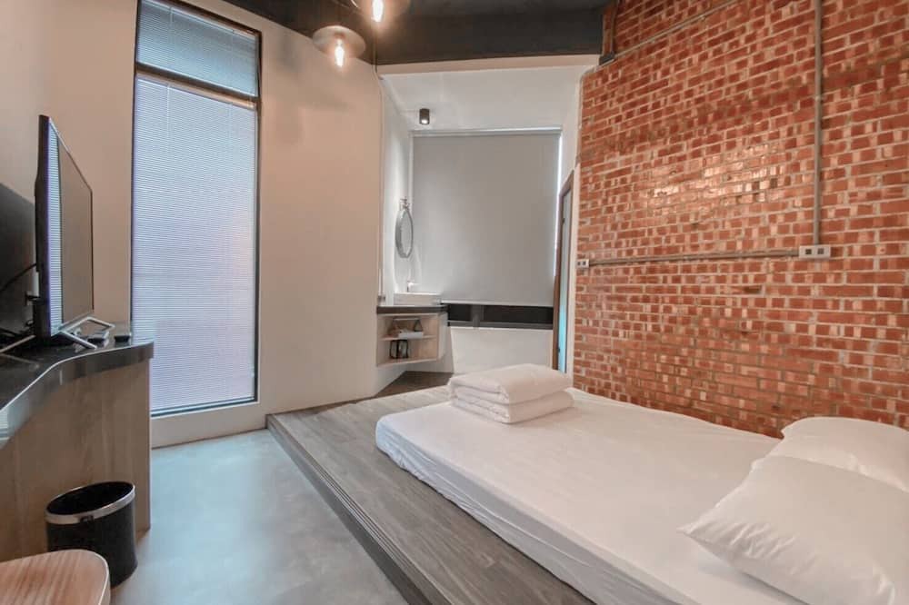 Photo of Bedroom in East District