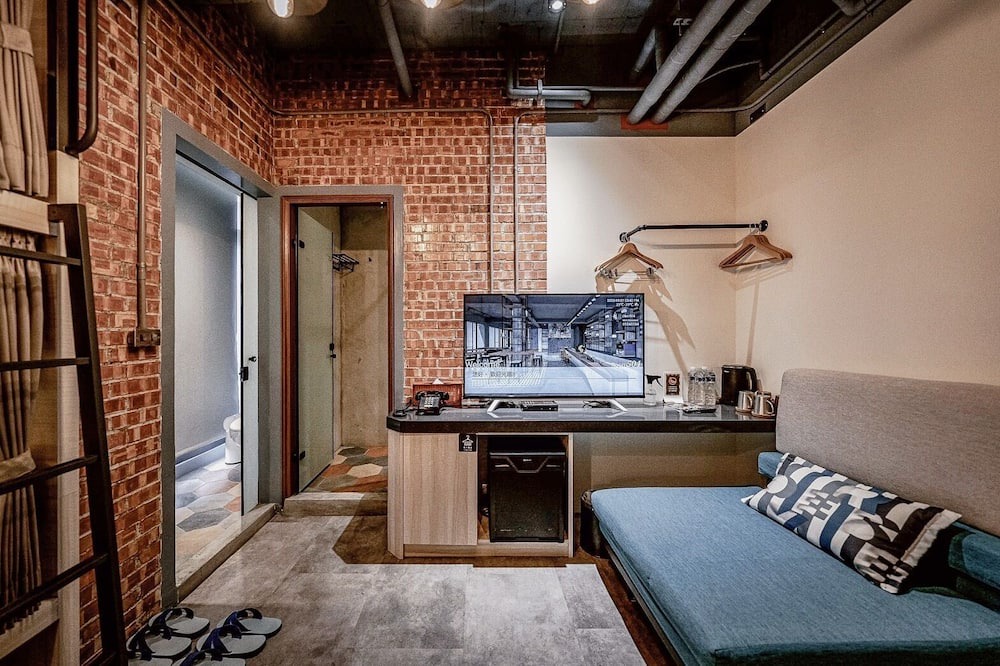 Photo of Bedroom in East District