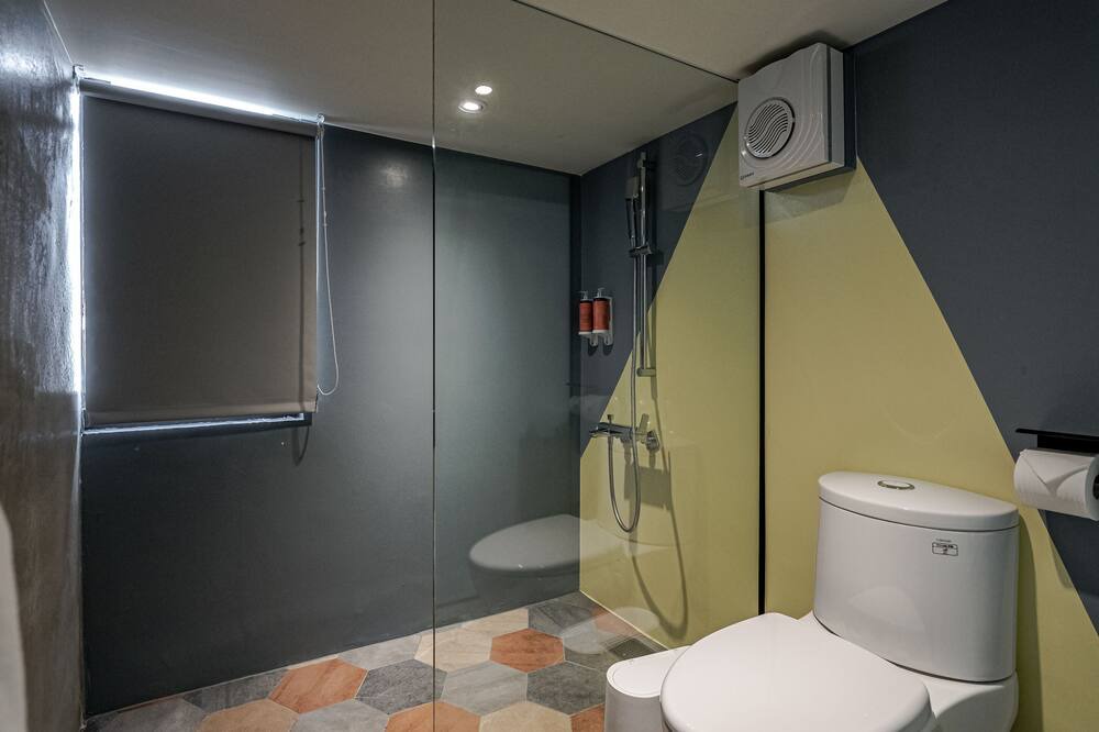 Photo of Bathroom in East District