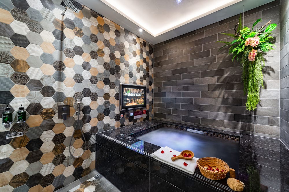 Photo of Bathroom in South District