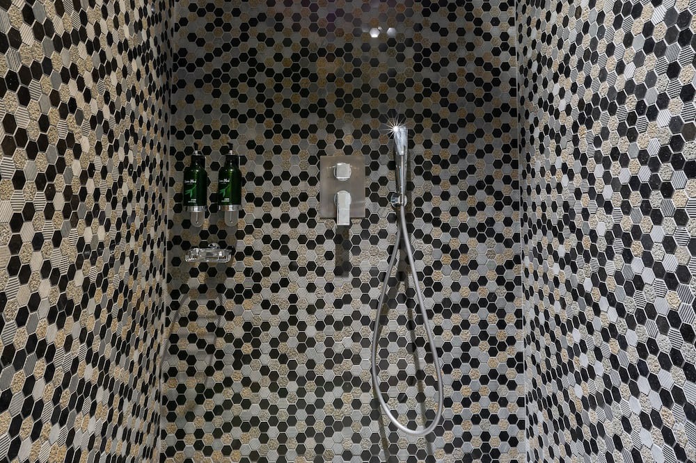 Photo of Bathroom in South District