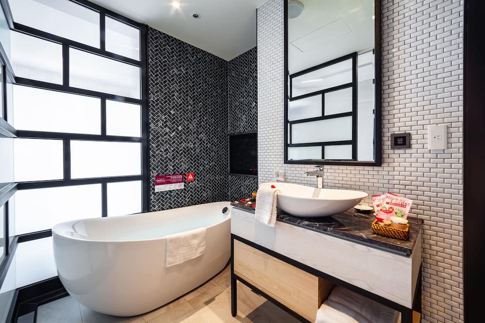 Photo of Bathroom in South District