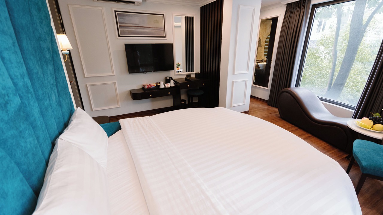 Photo of Bedroom in Trung Hoa Nhan Chinh