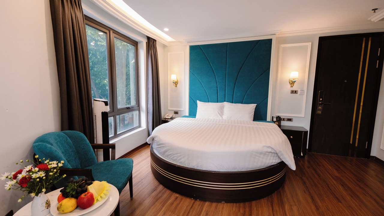 Photo of Bedroom in Trung Hoa Nhan Chinh
