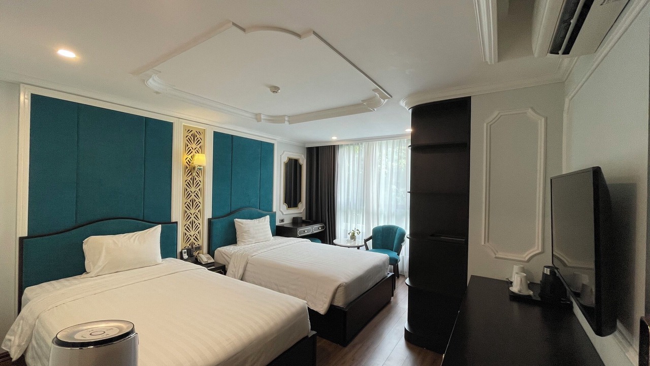 Photo of Bedroom in Trung Hoa Nhan Chinh