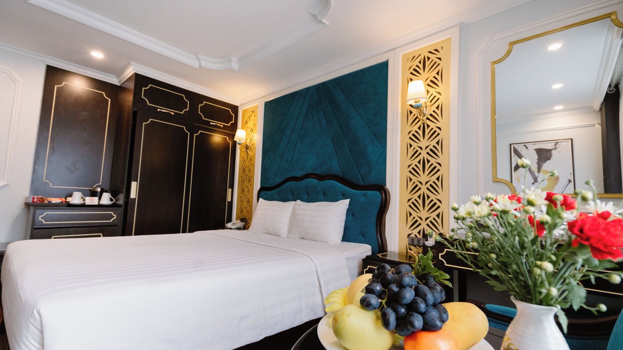 Photo of Bedroom in Trung Hoa Nhan Chinh