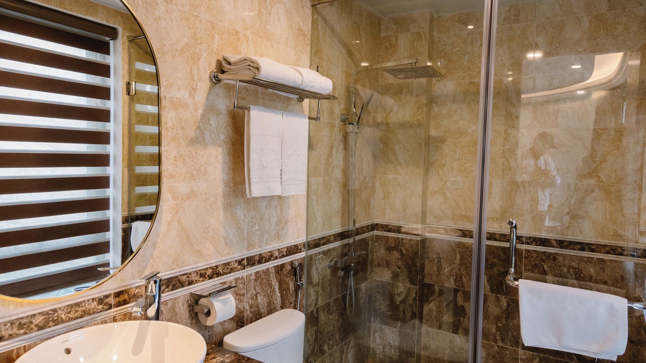 Photo of Bathroom in Trung Hoa Nhan Chinh