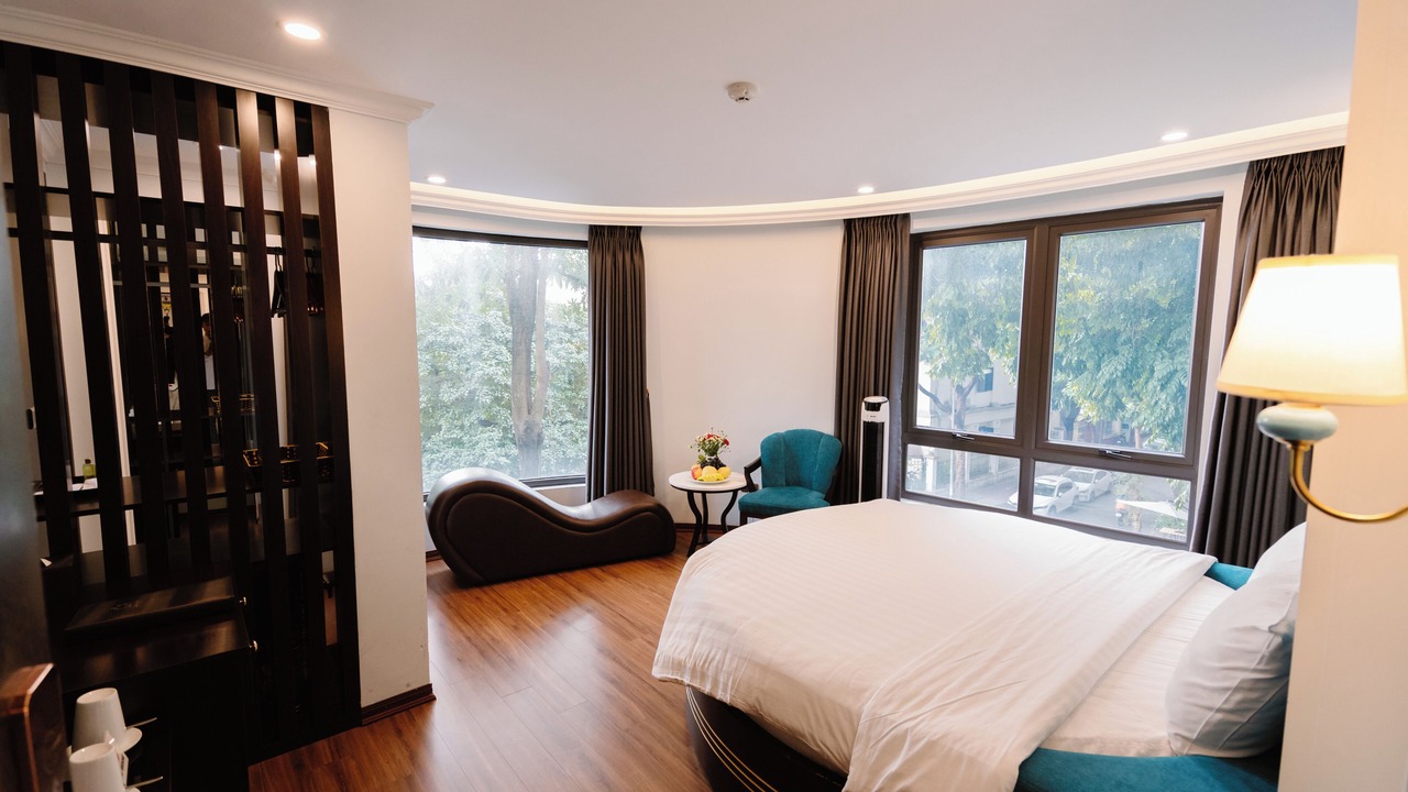 Photo of Bedroom in Trung Hoa Nhan Chinh