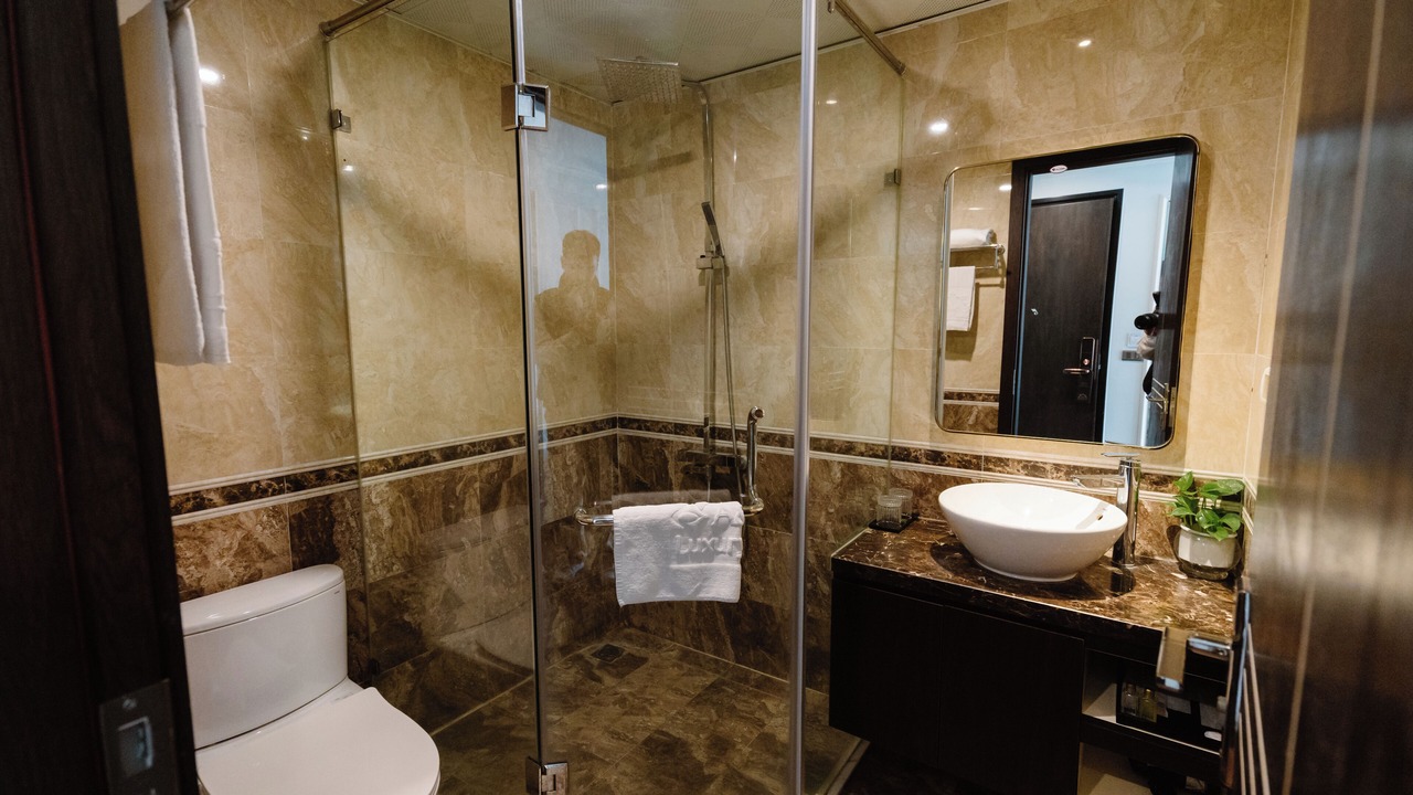 Photo of Bathroom in Trung Hoa Nhan Chinh