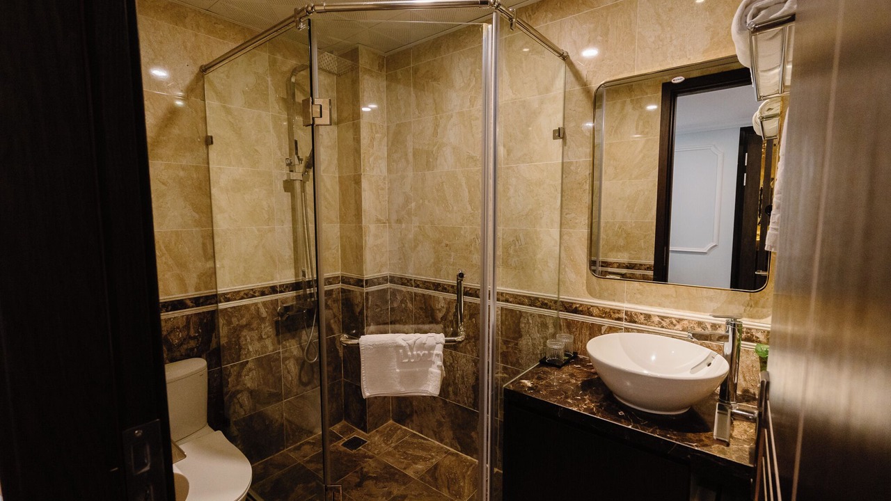 Photo of Bathroom in Trung Hoa Nhan Chinh
