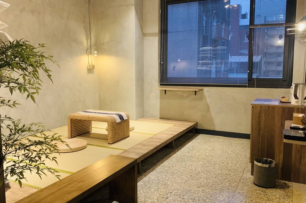 Photo of Bedroom in West Central District
