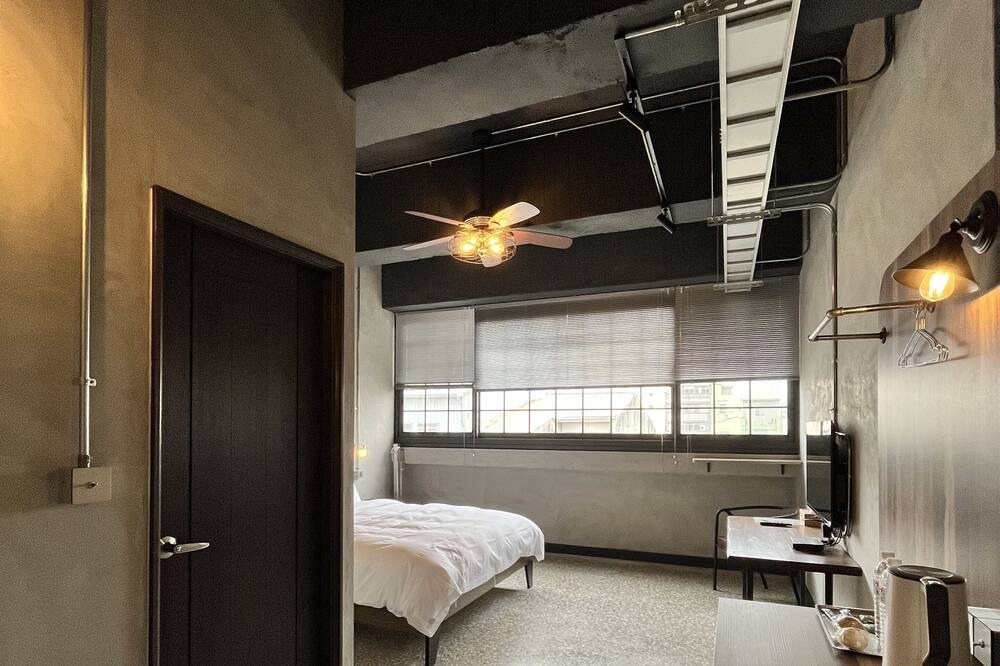 Photo of Bedroom in West Central District