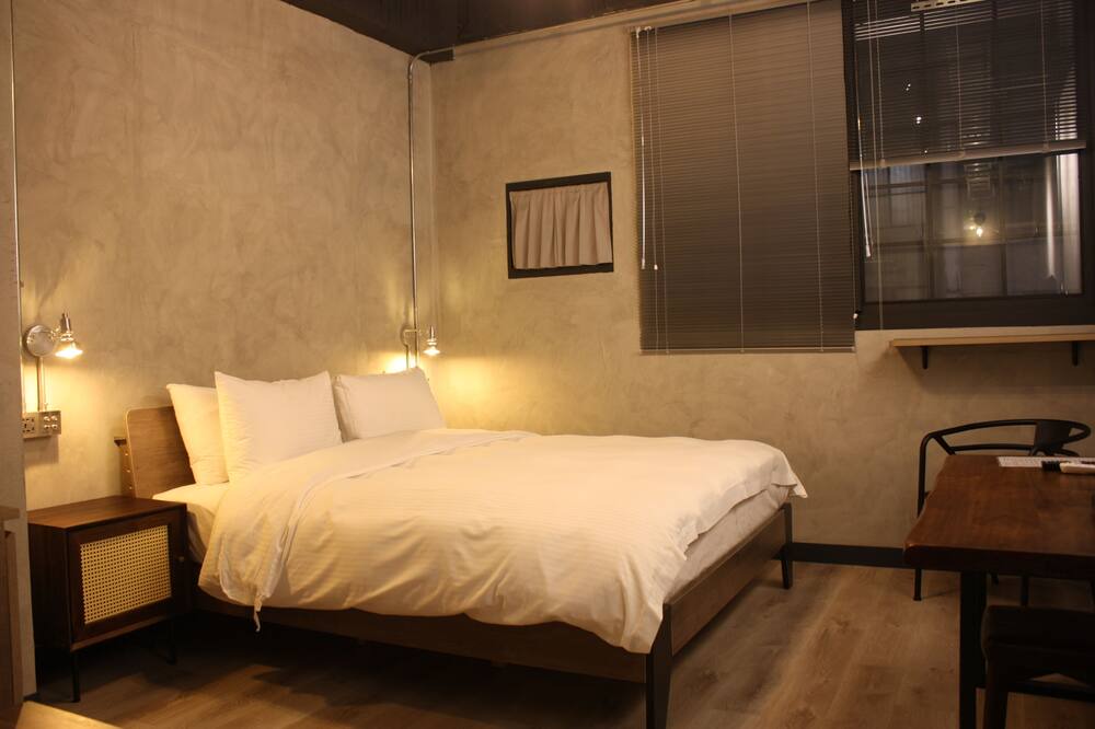 Photo of Bedroom in West Central District