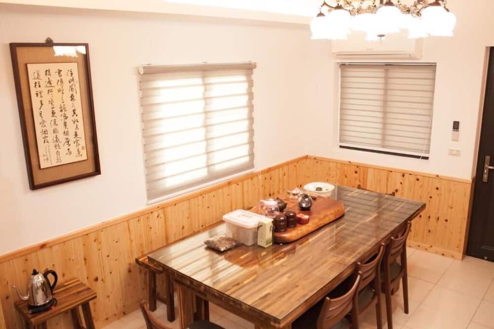 Photo of Livingroom in Lugu