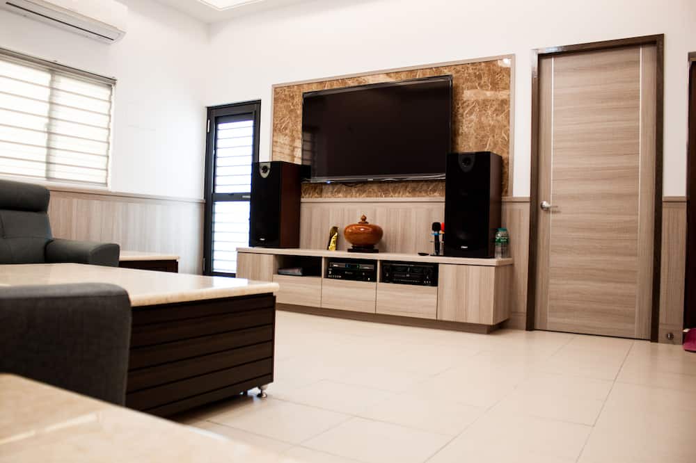 Photo of Livingroom in Lugu