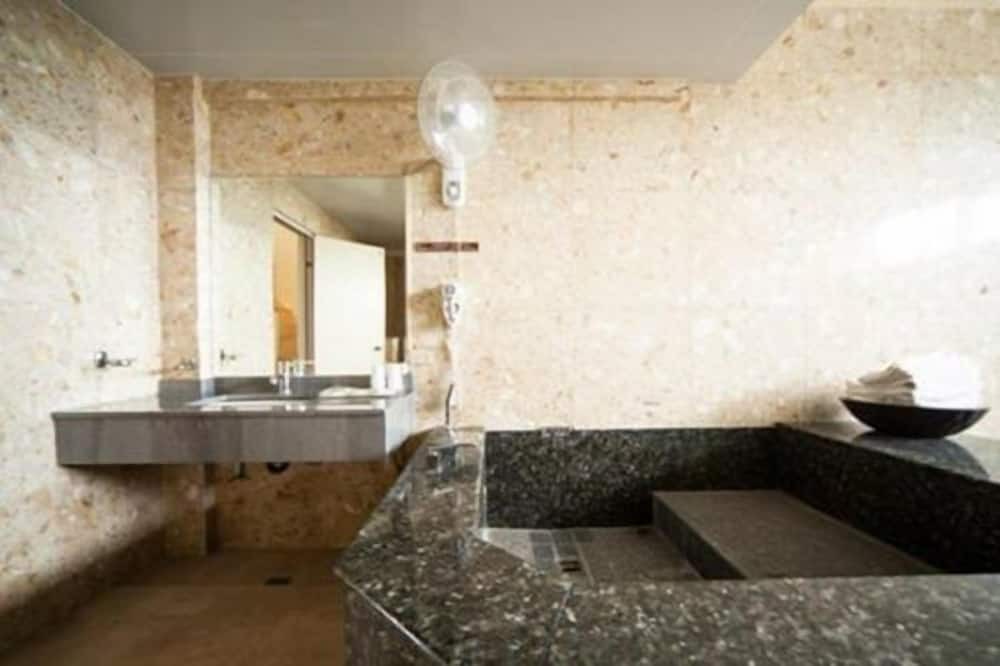 Photo of Bathroom in Gukeng