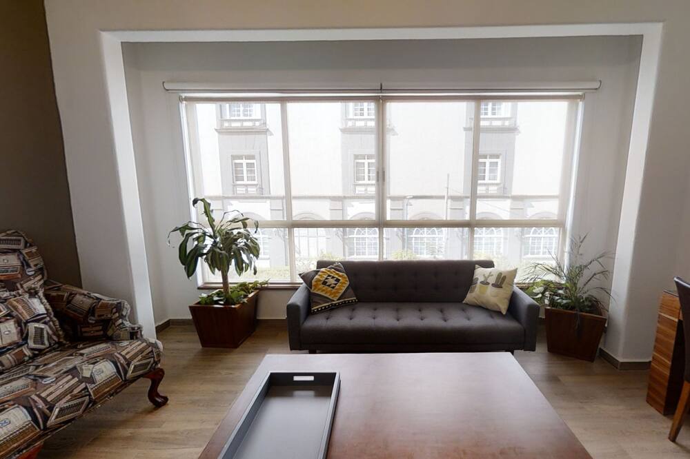 Photo of Livingroom in Reforma
