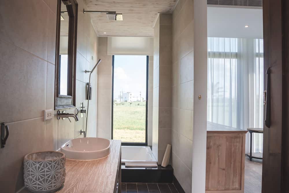 Photo of Bathroom in Eluan