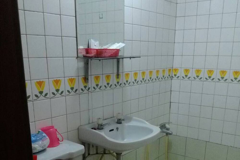 Photo of Bathroom in Xuejia District
