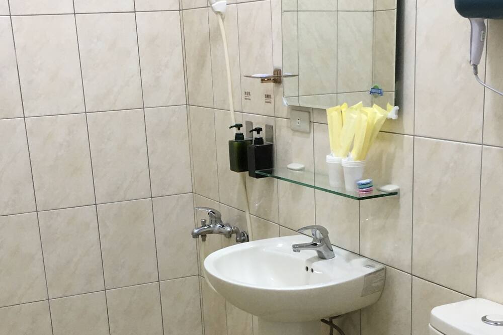 Photo of Bathroom in Budai