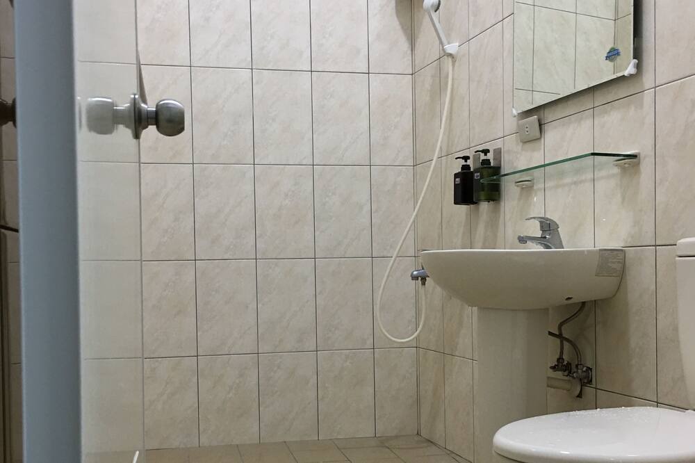 Photo of Bathroom in Budai