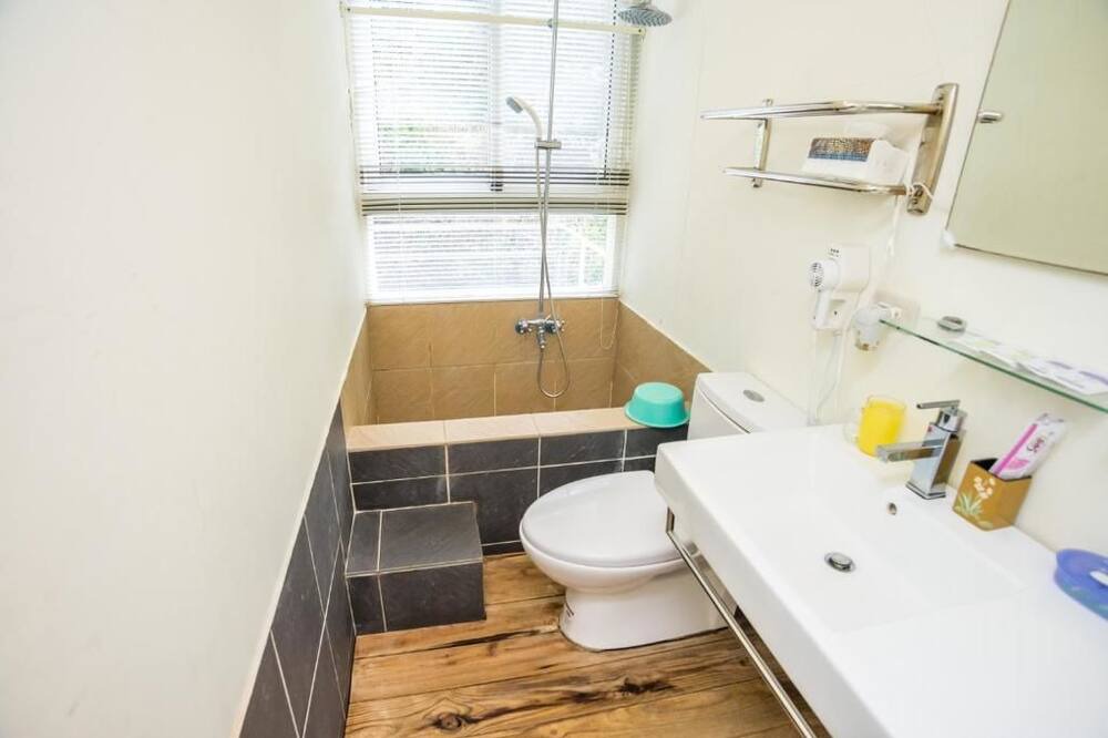 Photo of Bathroom in Puli