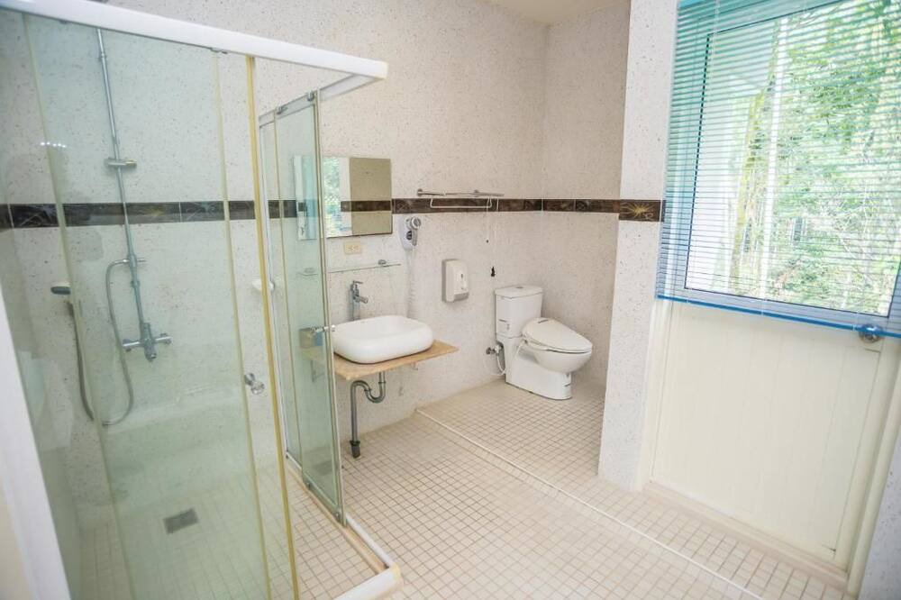 Photo of Bathroom in Puli