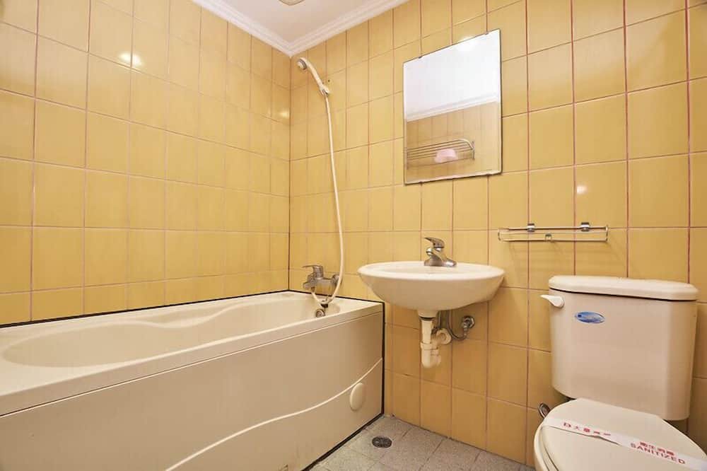 Photo of Bathroom in Ren'ai District