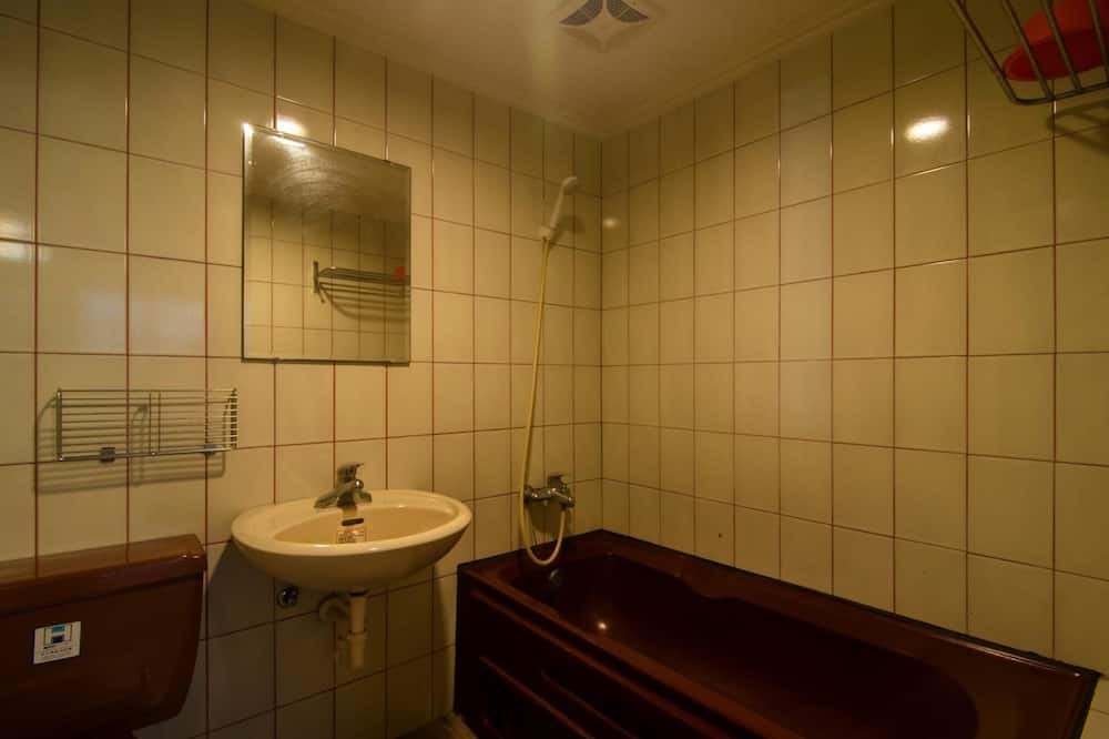 Photo of Bathroom in Ren'ai District