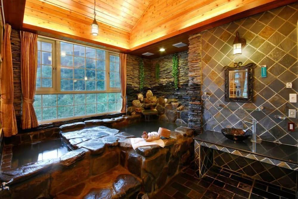 Photo of Bathroom in Ren'ai