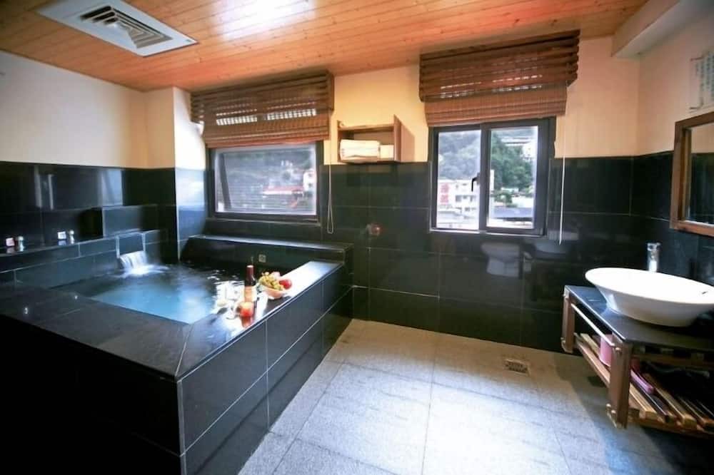 Photo of Bathroom in Ren'ai