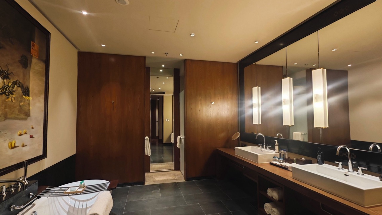 Photo of Bathroom in Chengguan District