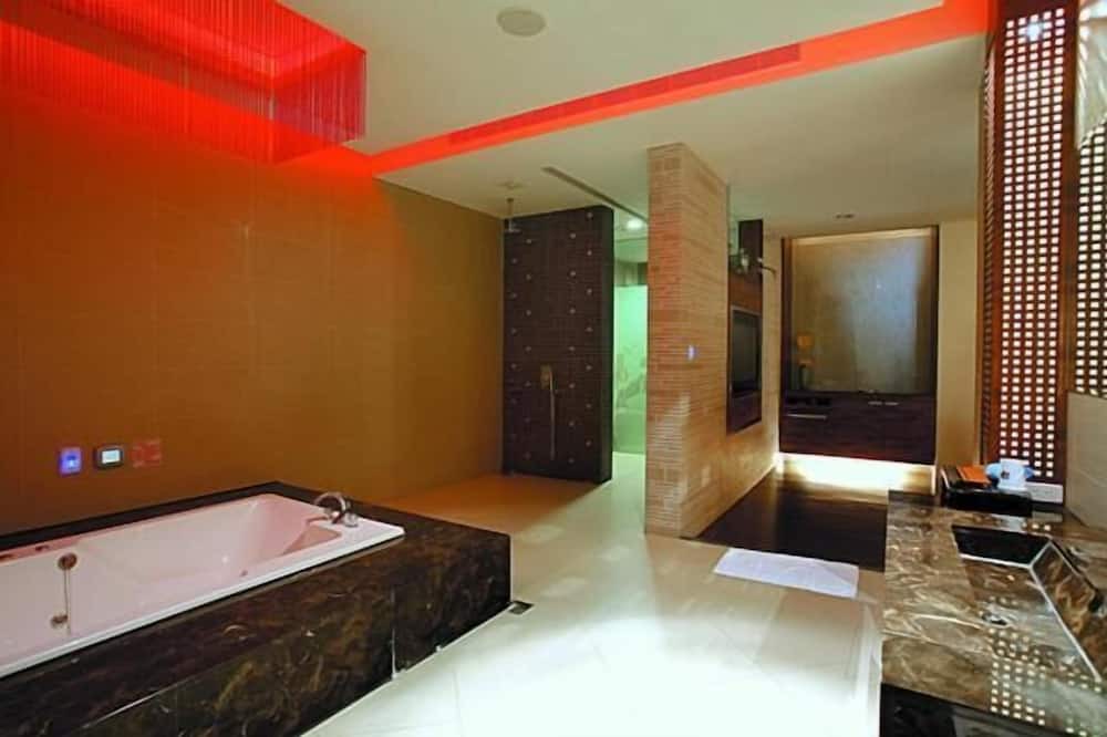 Photo of Bathroom in Wuri District