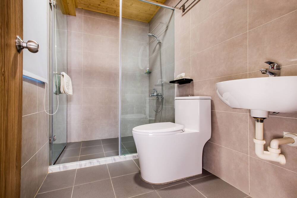 Photo of Bathroom in Fengshan District