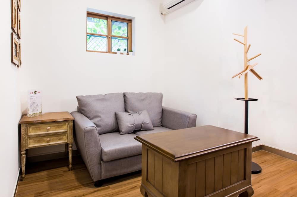 Photo of Livingroom in Fengshan District