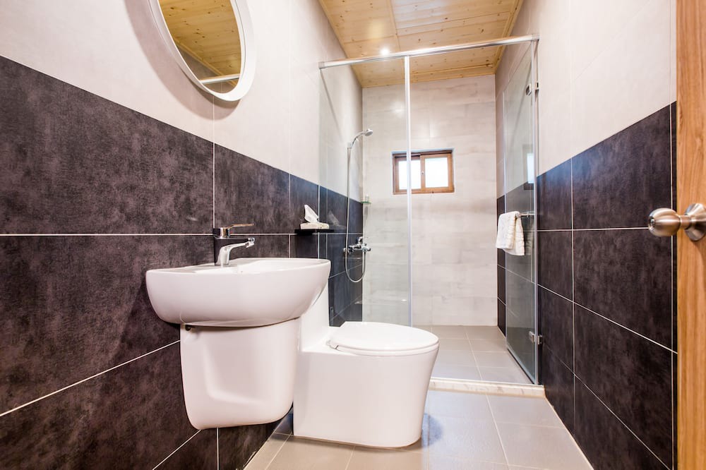 Photo of Bathroom in Fengshan District