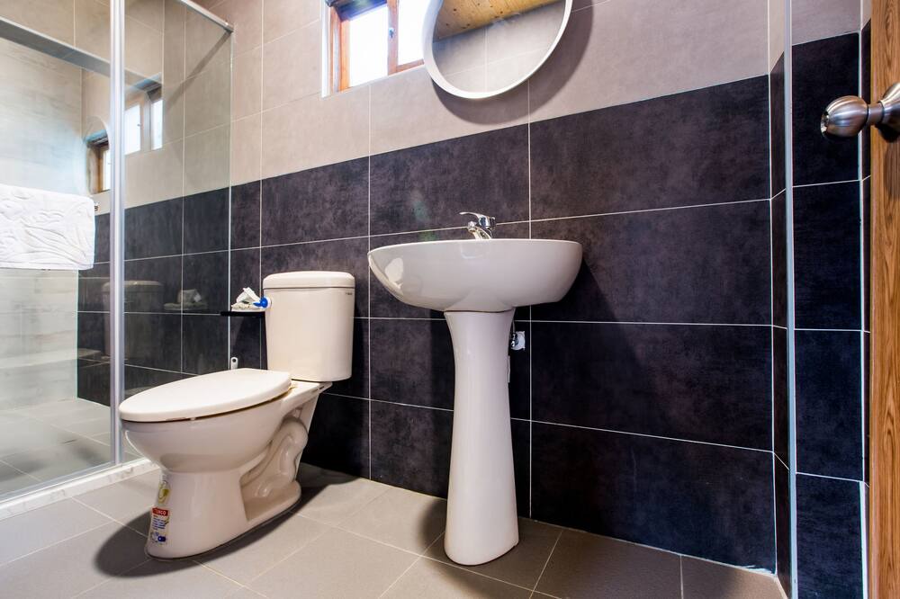Photo of Bathroom in Fengshan District