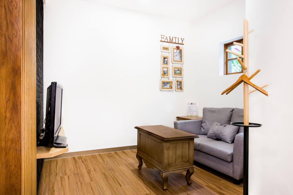 Photo of Livingroom in Fengshan District