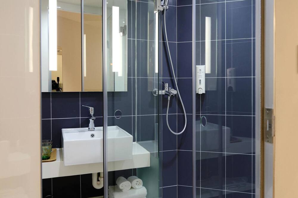 Photo of Bathroom in Phuong