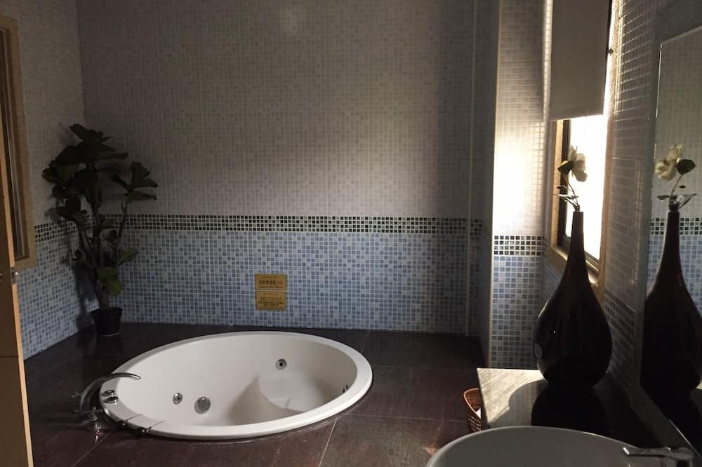 Photo of Bathroom in Qiaotou District