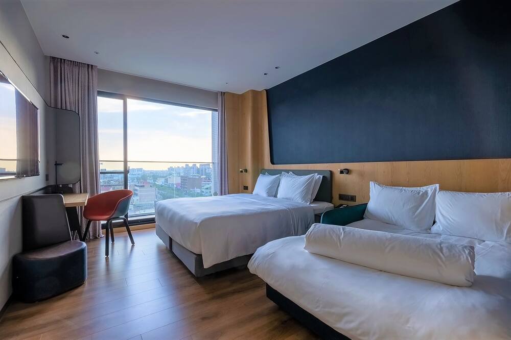 Photo of Bedroom in West District