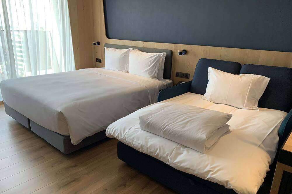 Photo of Bedroom in West District
