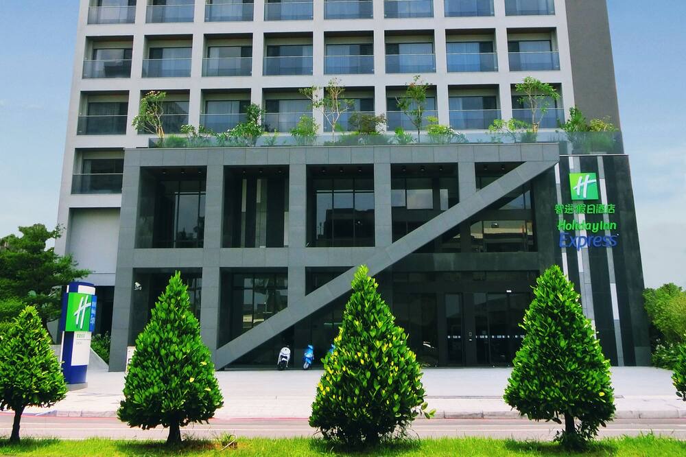 Photo of Outdoor in West District